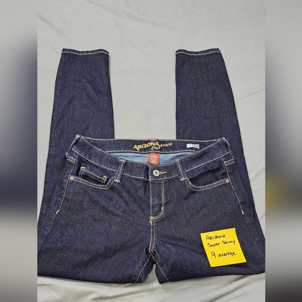 Arizona Jeans super skinny size 9 average